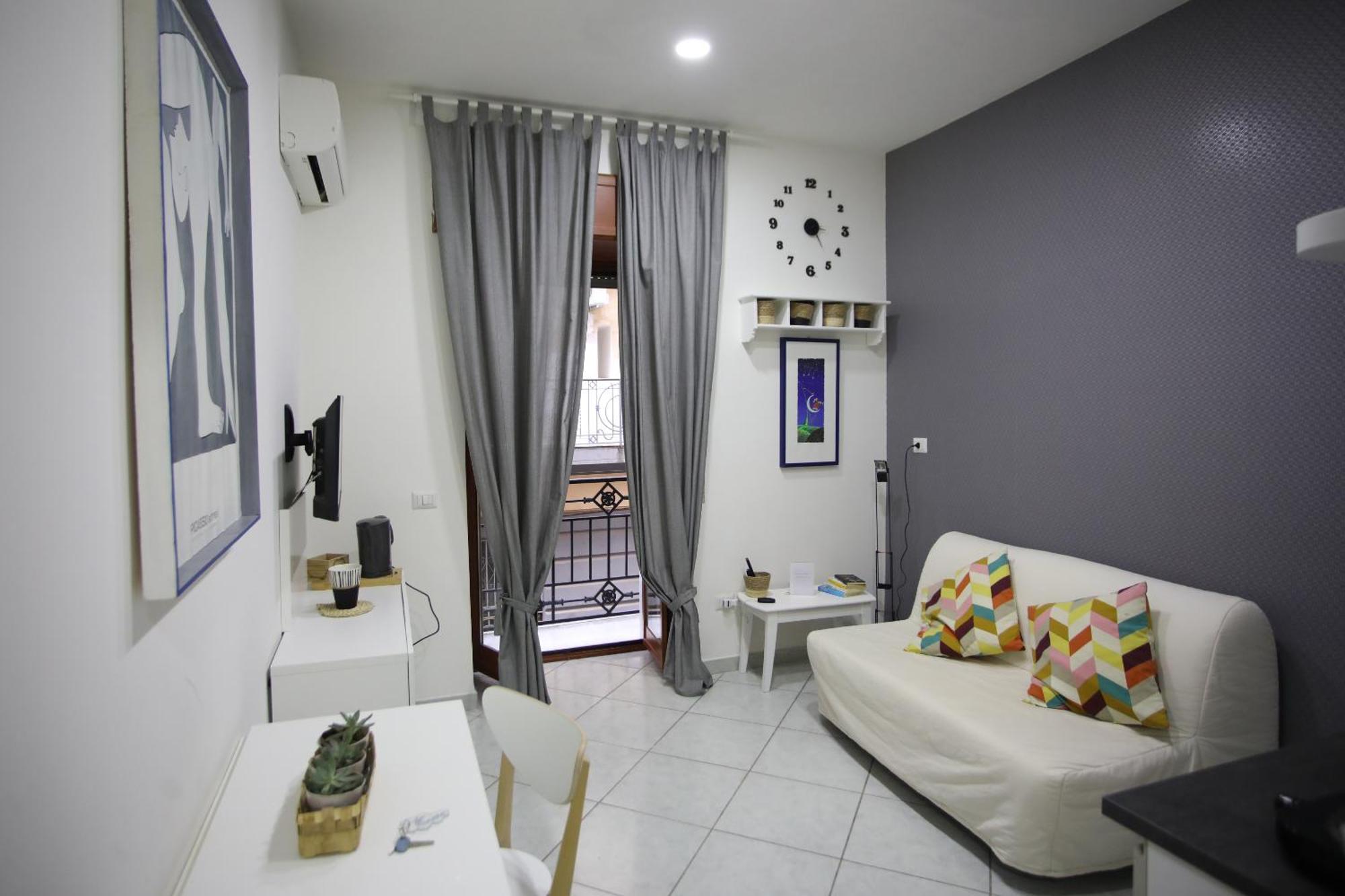 Apartamento La Casa Sulla Nuvola Duomo Centro Storico Di Napoli Exterior foto