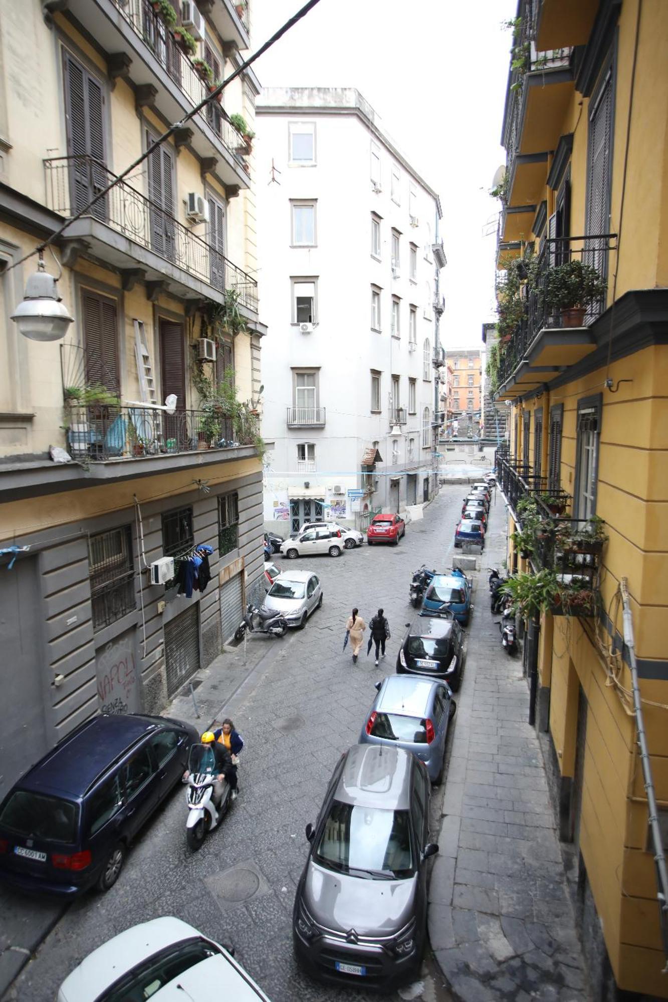 Apartamento La Casa Sulla Nuvola Duomo Centro Storico Di Napoli Exterior foto